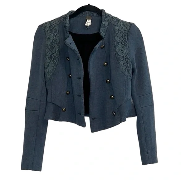 WE THE FREE Free People Navy Blue Military Lace detail Crop Jacket size 2 - Picture 2 of 16